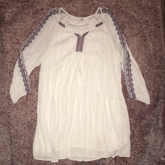 Old Navy Dresses & Skirts - White Embroidered Swing Dress